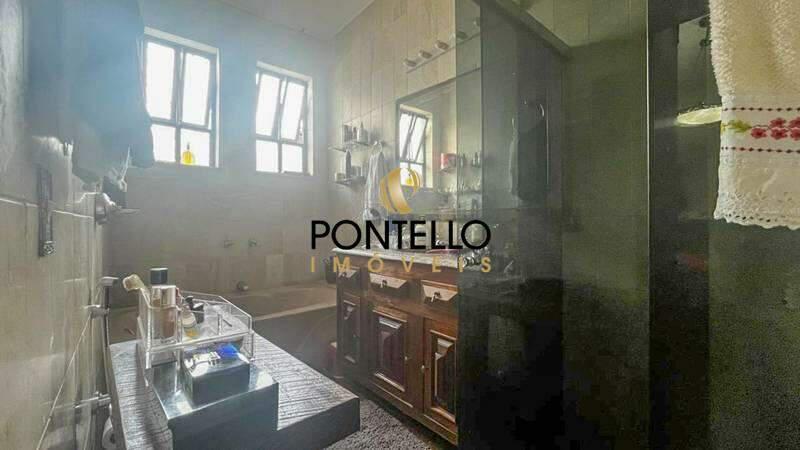 Casa, Comiteco, 5 Quartos, 6 Vagas, 2 Suítes