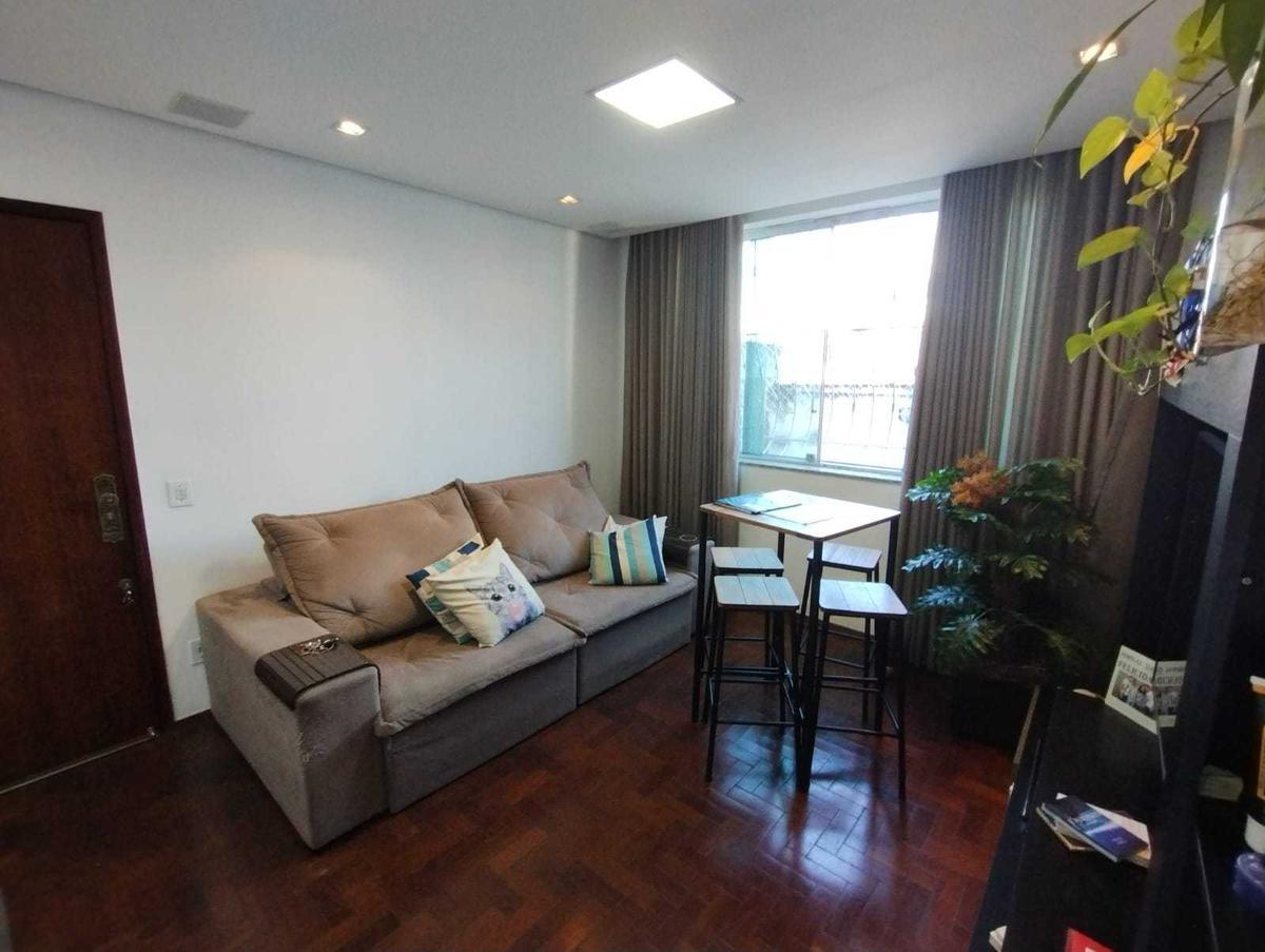 Apartamento, Sagrada Família, 2 Quartos, 1 Vaga