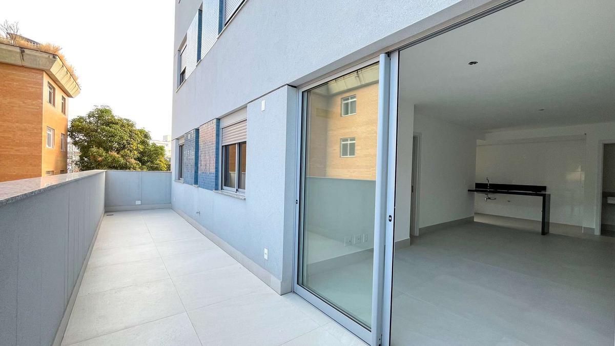 Apartamento, Sagrada Família, 3 Quartos, 2 Vagas, 1 Suíte