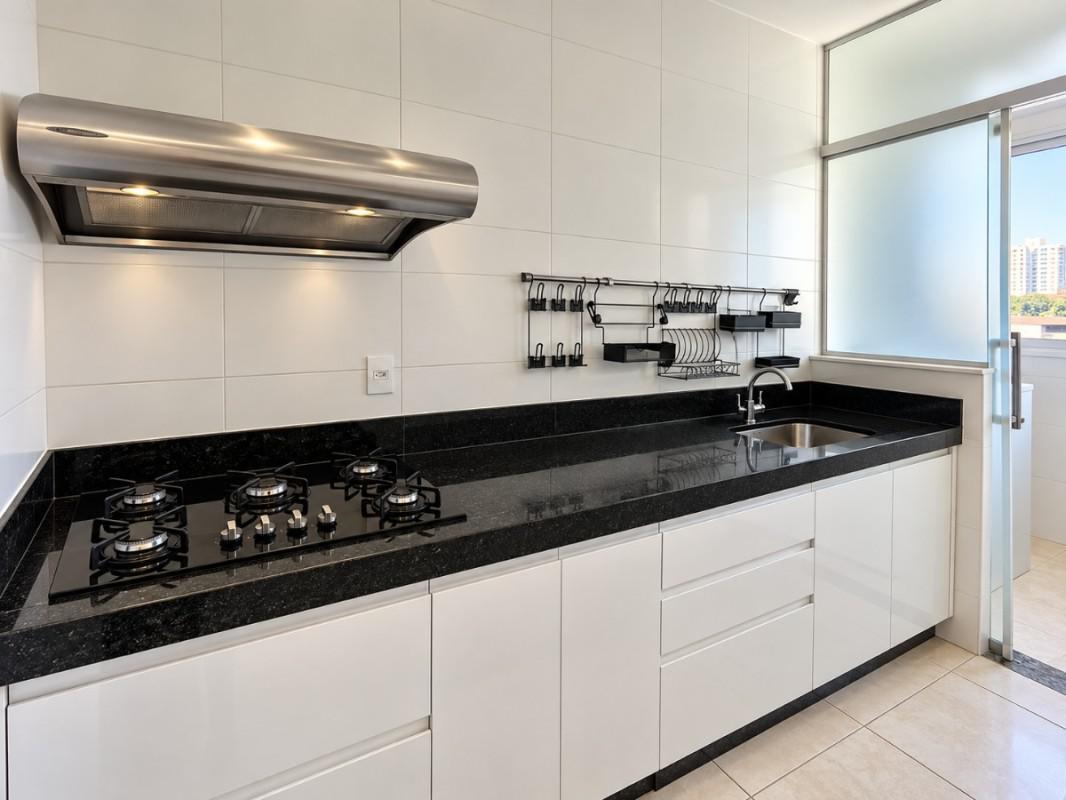 Apartamento, Sagrada Família, 2 Quartos, 2 Vagas, 1 Suíte