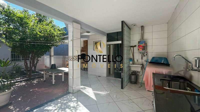 Casa, Sagrada Família, 4 Quartos, 3 Vagas, 1 Suíte