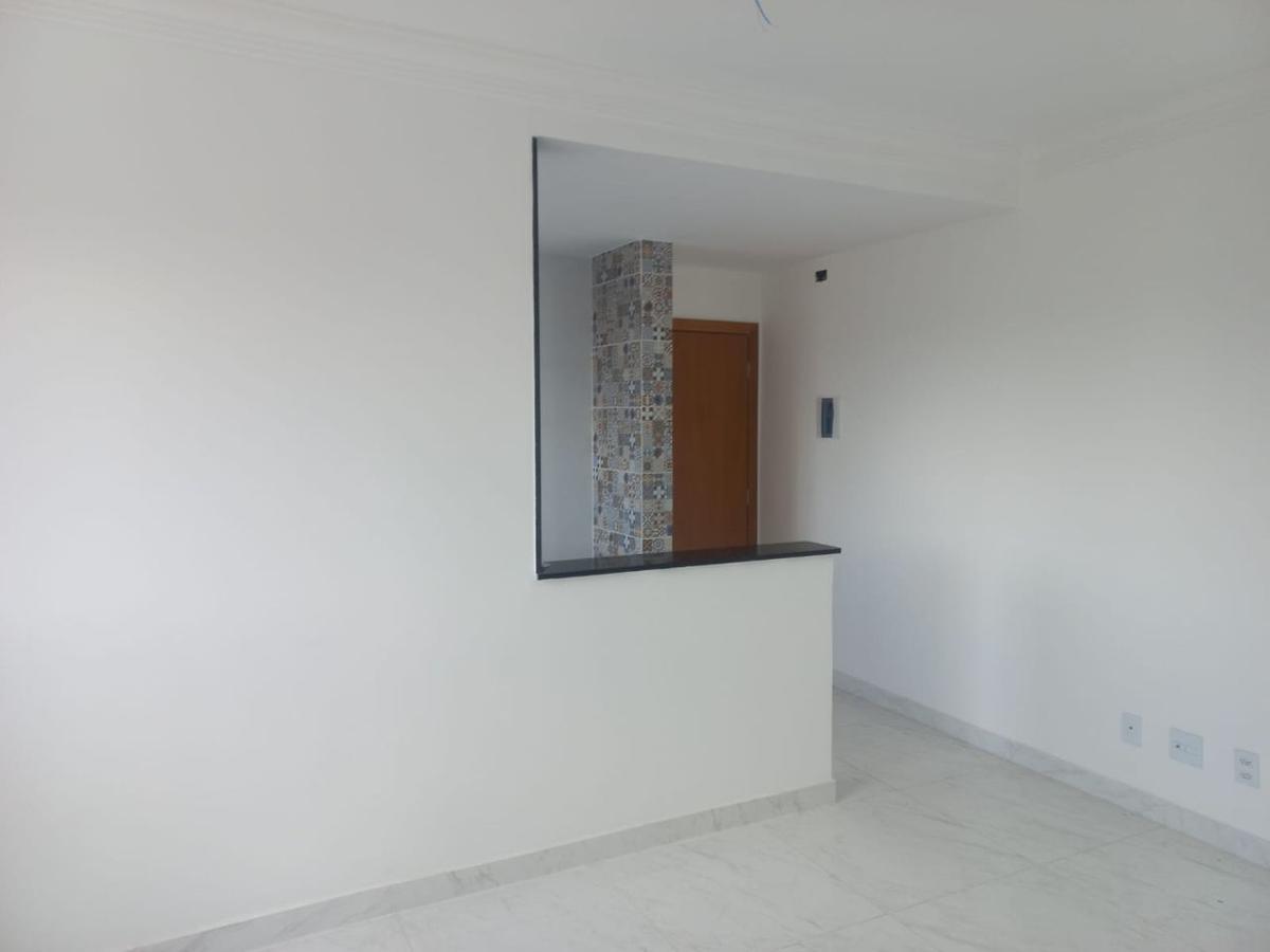 Apartamento, Santa Mônica, 2 Quartos, 1 Vaga