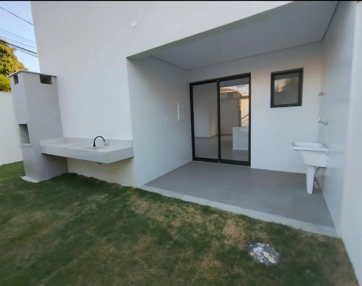 Casa, Planalto, 3 Quartos, 3 Vagas, 1 Suíte
