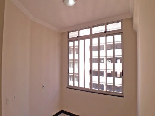 Apartamento, Centro, 2 Quartos, 0 Vaga, 1 Suíte