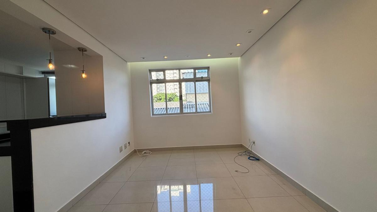 Apartamento, Sagrada Família, 3 Quartos, 2 Vagas, 1 Suíte