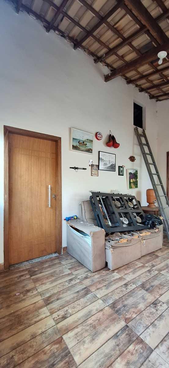 Casa, Sagrada Família, 4 Quartos, 2 Vagas, 2 Suítes