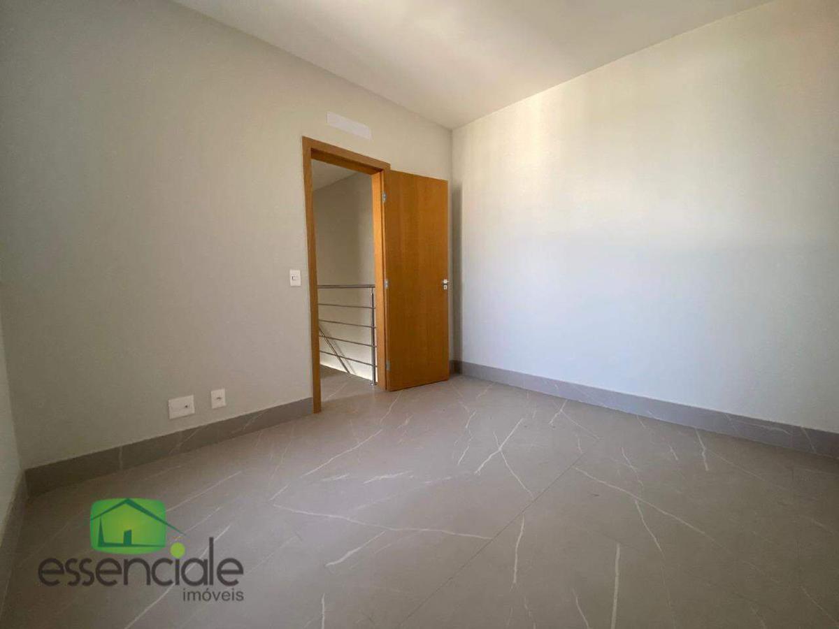 Cobertura, Fonte Grande, 3 Quartos, 2 Vagas, 1 Suíte