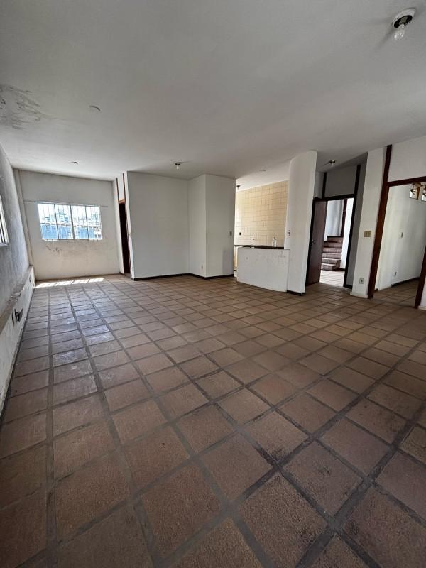 Galpão, Nova Floresta, 0 Quarto, 20 Vagas