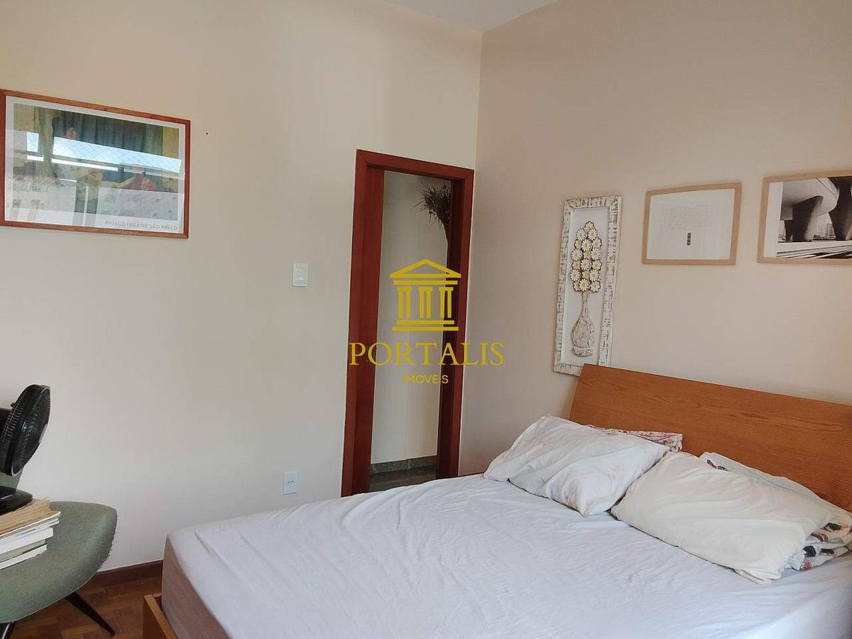 Apartamento, Floresta, 2 Quartos, 0 Vaga