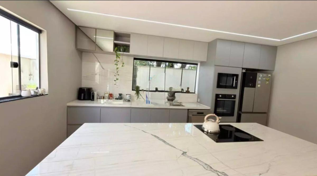 Casa, Santa Helena, 3 Quartos, 2 Vagas, 1 Suíte