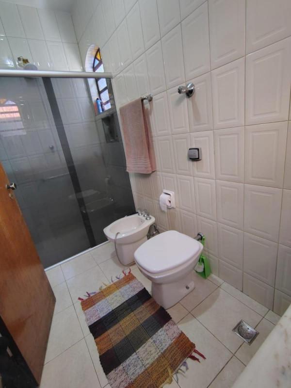Casa, Nova Granada, 4 Quartos, 6 Vagas, 1 Suíte