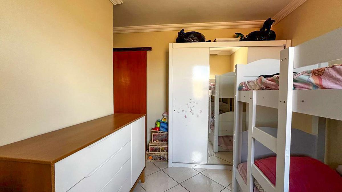 Casa, Camargos, 2 Quartos, 2 Vagas, 1 Suíte