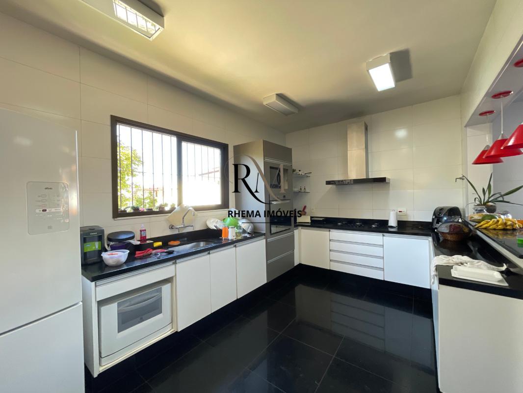 Casa, Planalto, 5 Quartos, 4 Vagas, 2 Suítes