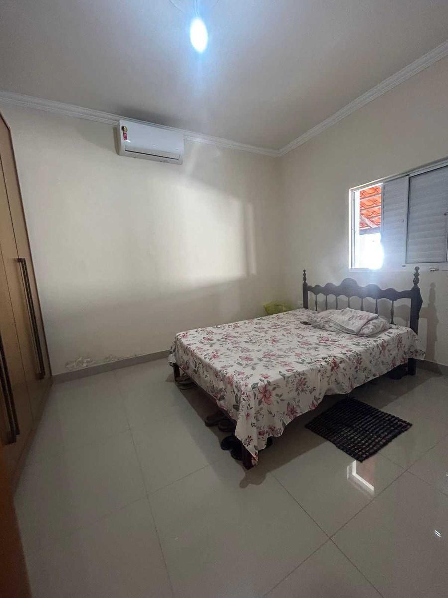 Casa, São Salvador, 2 Quartos, 3 Vagas