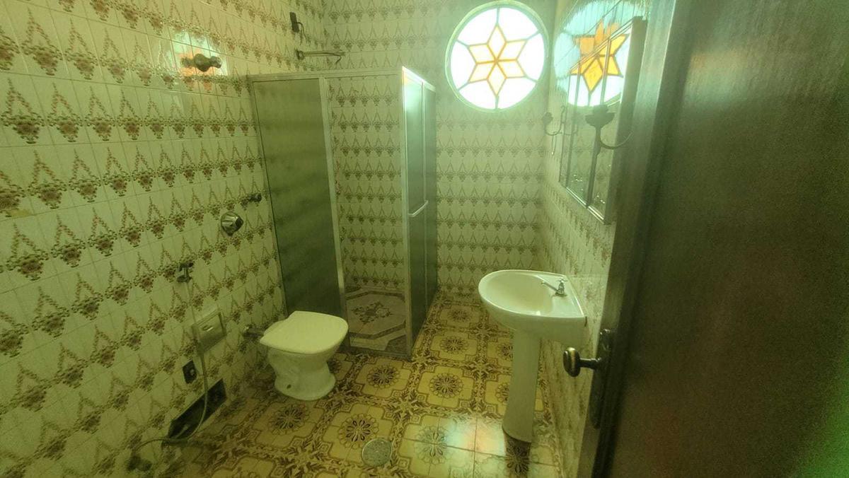 Casa, João Pinheiro, 5 Quartos, 4 Vagas, 1 Suíte