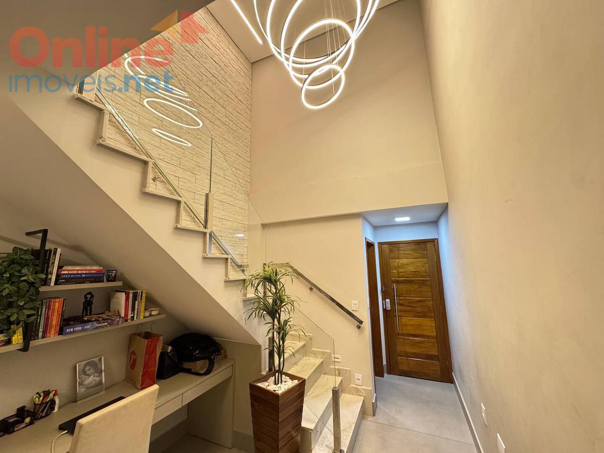 Apartamento, Castelo, 3 Quartos, 0 Vaga, 1 Suíte