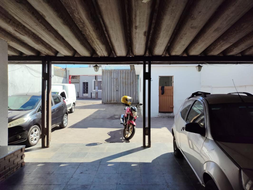 Casa, Carlos Prates, 4 Quartos, 7 Vagas