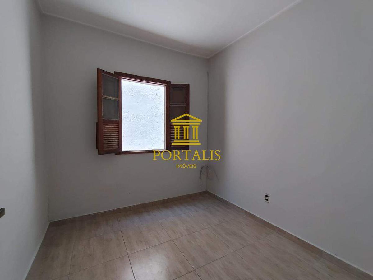 Casa, Aparecida, 3 Quartos, 1 Vaga, 1 Suíte