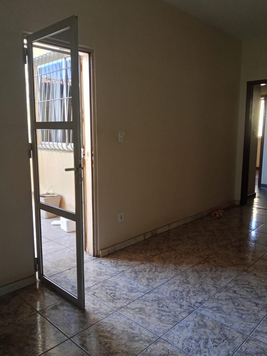 Casa, Jardim Leblon, 3 Quartos, 4 Vagas, 1 Suíte