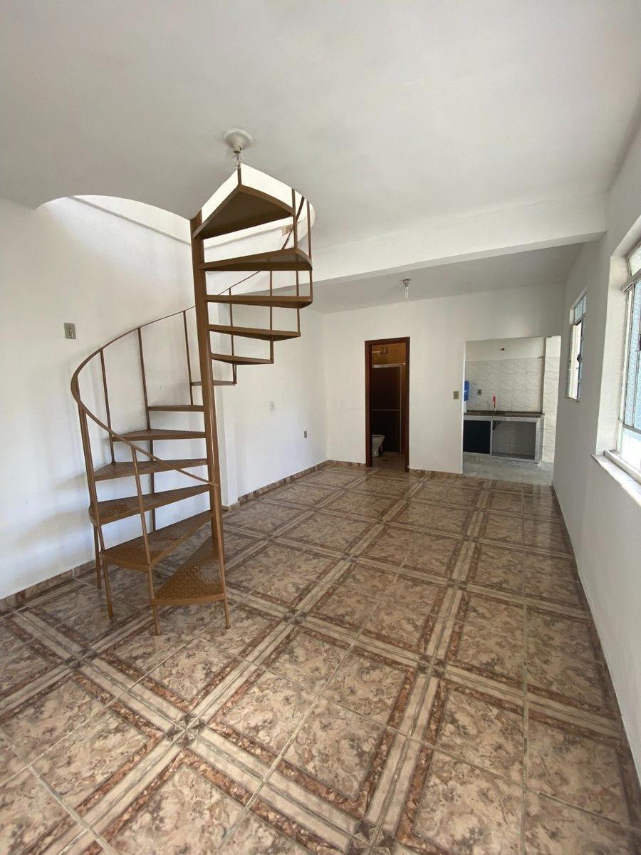 Casa, Cachoeirinha, 1 Quarto, 0 Vaga