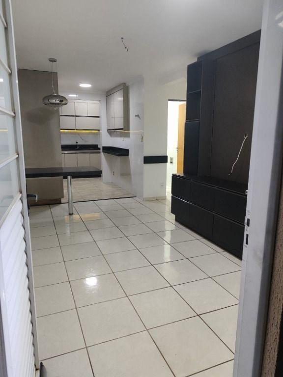 Casa, Vila Francisco de Moura, 2 Quartos, 1 Vaga