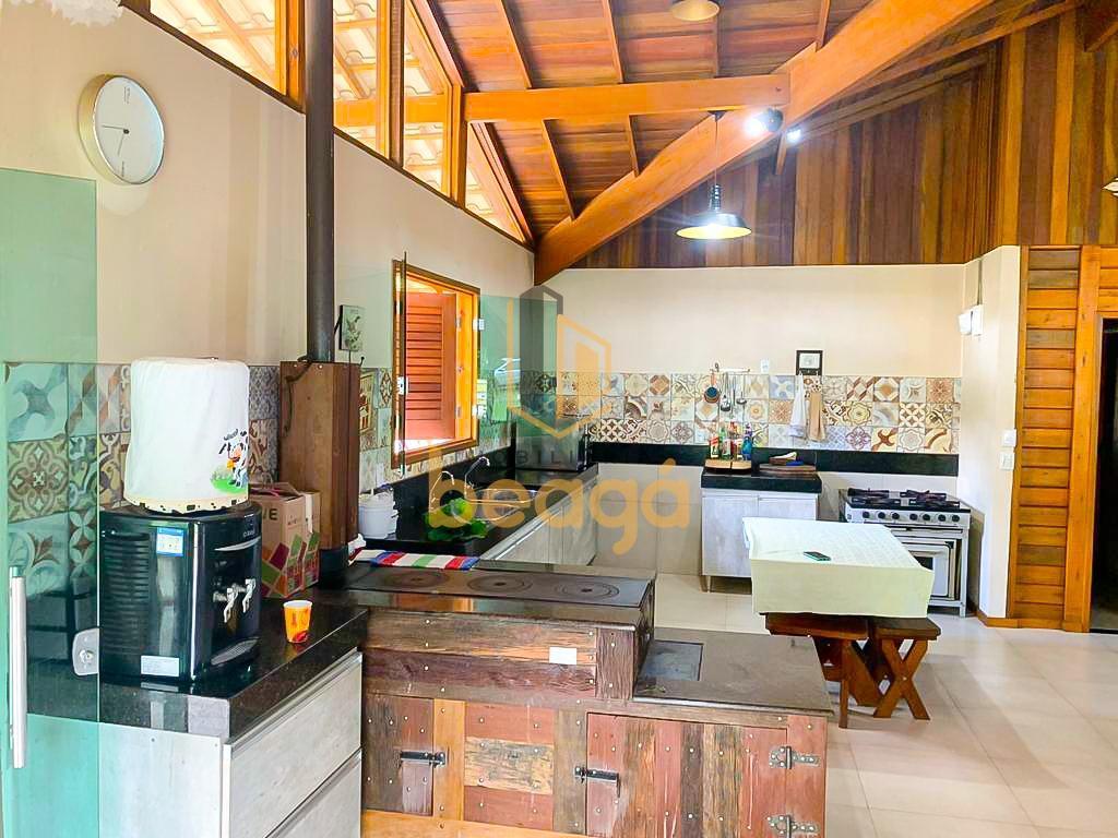 Fazenda, Iporanga, 4 Quartos, 10 Vagas, 2 Suítes