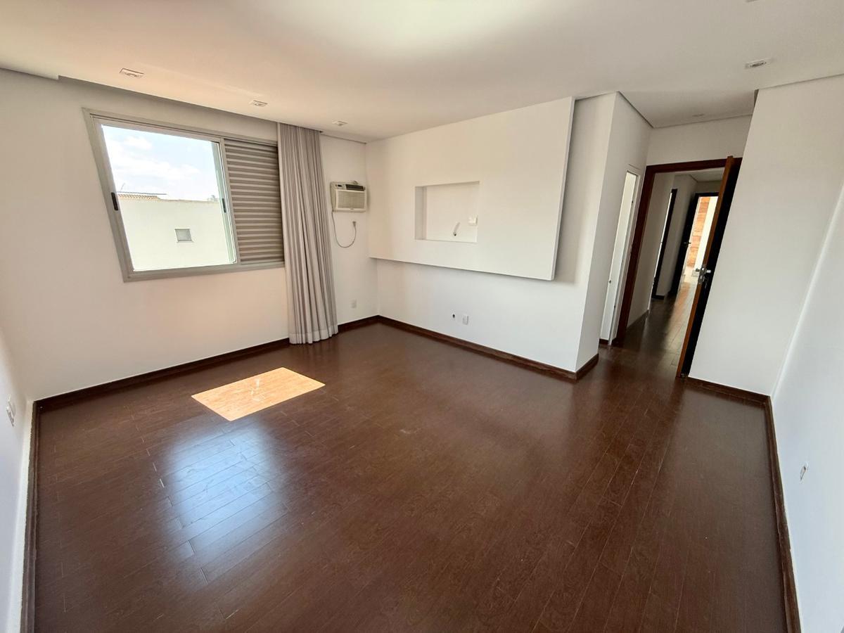 Apartamento, São José, 3 Quartos, 3 Vagas, 2 Suítes