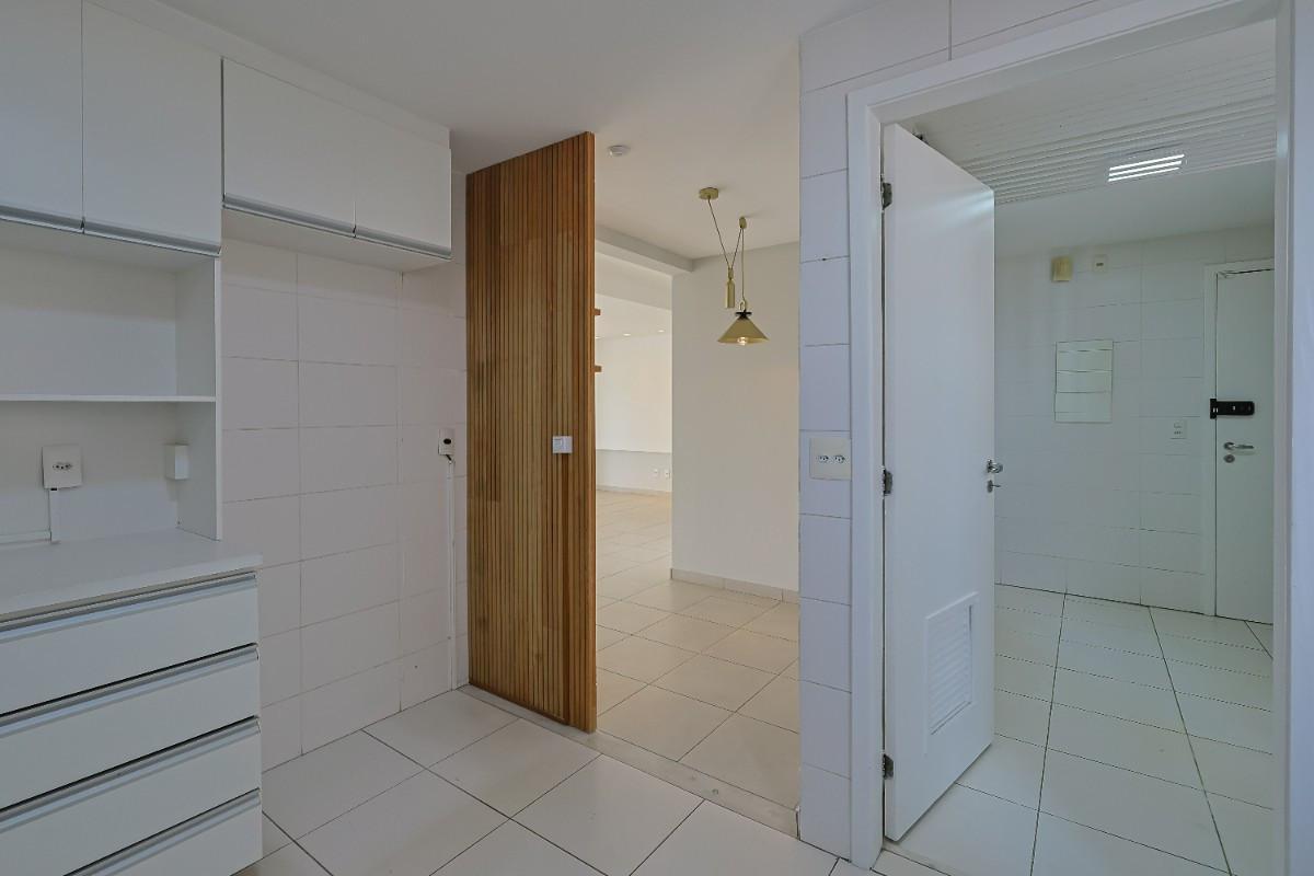 Sala, Vila da Serra, 4 Quartos, 3 Vagas, 3 Suítes