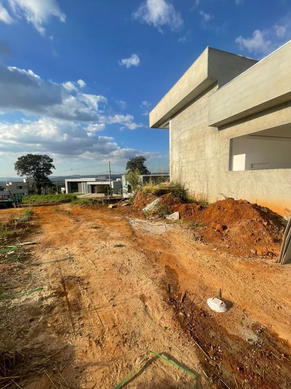 Casa, Serra dos Bandeirantes, 3 Quartos, 4 Vagas, 2 Suítes