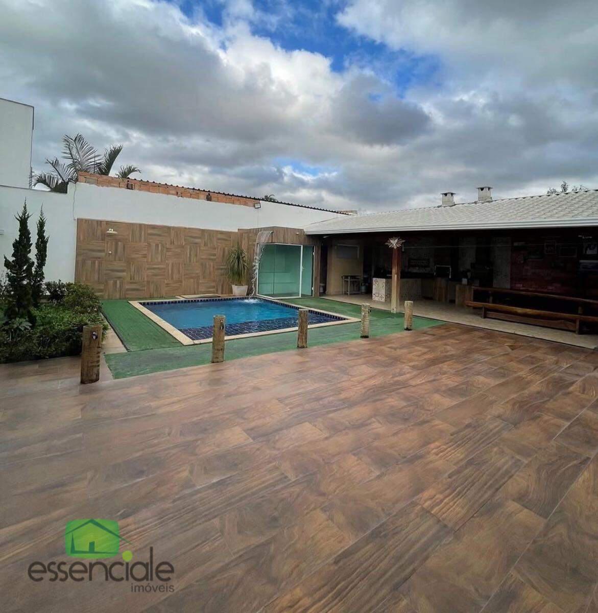 Casa, São Gonçalo, 3 Quartos, 8 Vagas, 1 Suíte