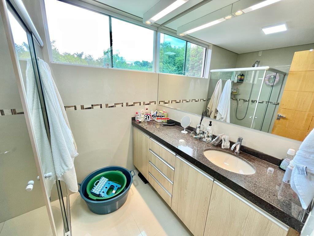 Casa, Trevo, 3 Quartos, 4 Vagas, 1 Suíte