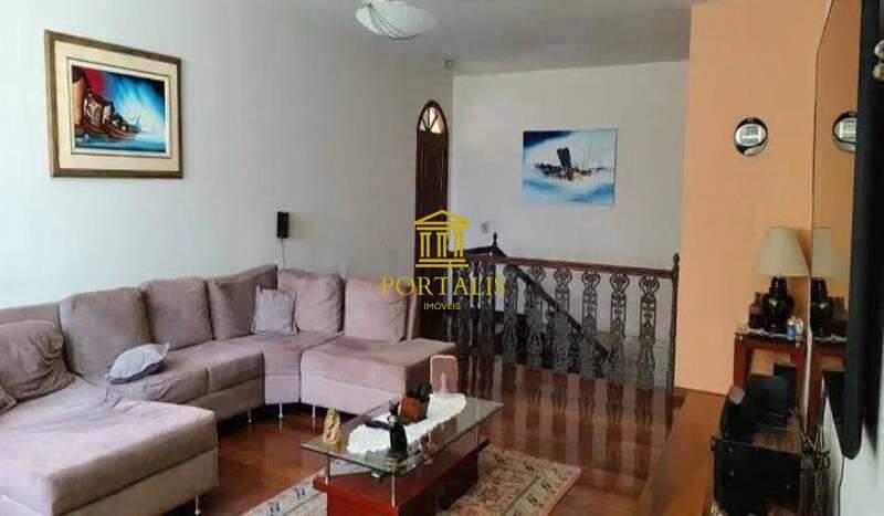 Casa, Luxemburgo, 5 Quartos, 4 Vagas, 2 Suítes