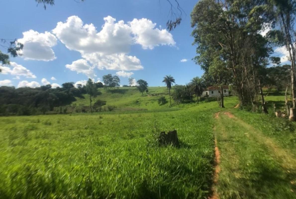 Fazenda, Zona Rural, 2 Quartos, 0 Vaga