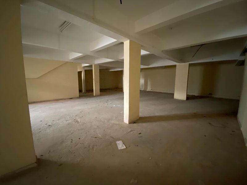 Prédio, Sagrada Família, 0 Quarto, 15 Vagas