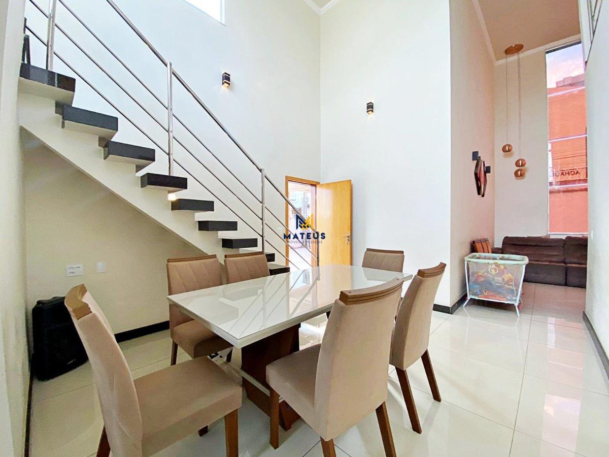 Casa, Caiçaras, 3 Quartos, 6 Vagas, 1 Suíte