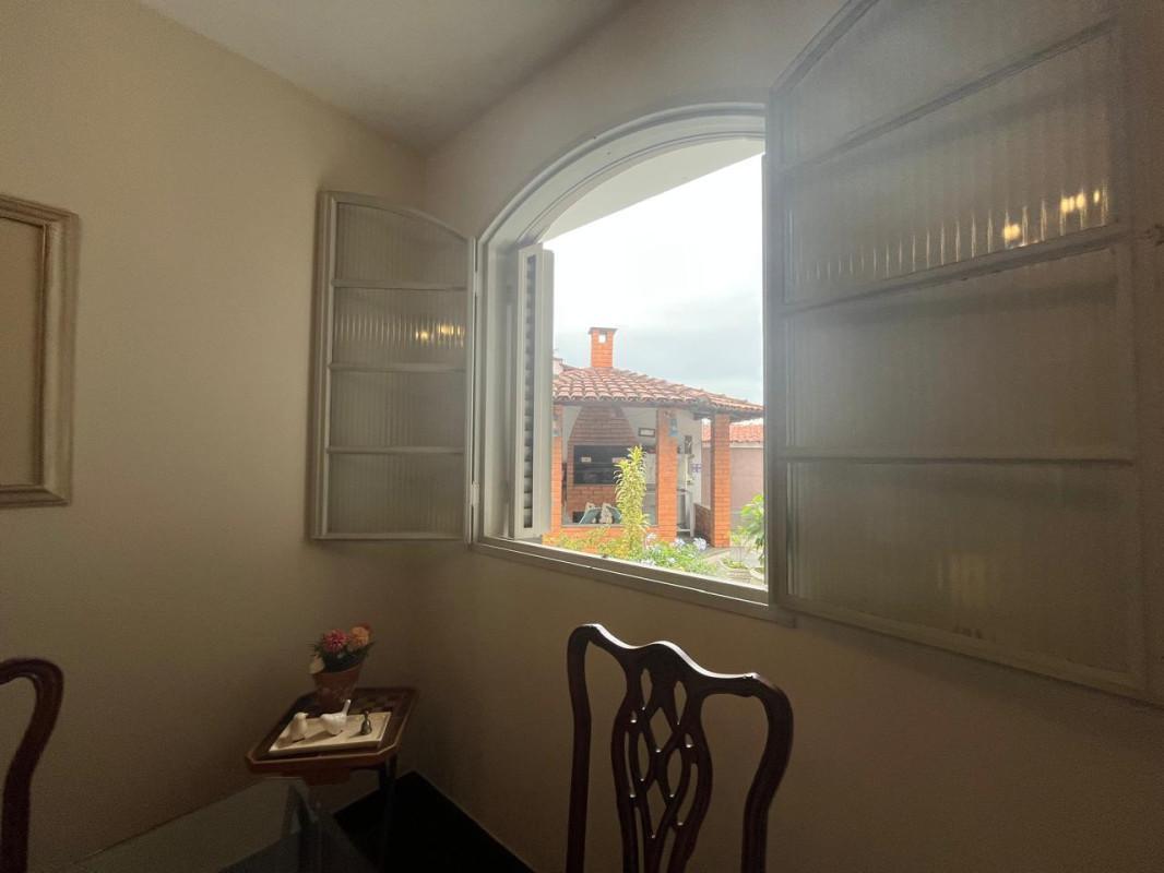Casa, Alto dos Pinheiros, 3 Quartos, 3 Vagas, 1 Suíte
