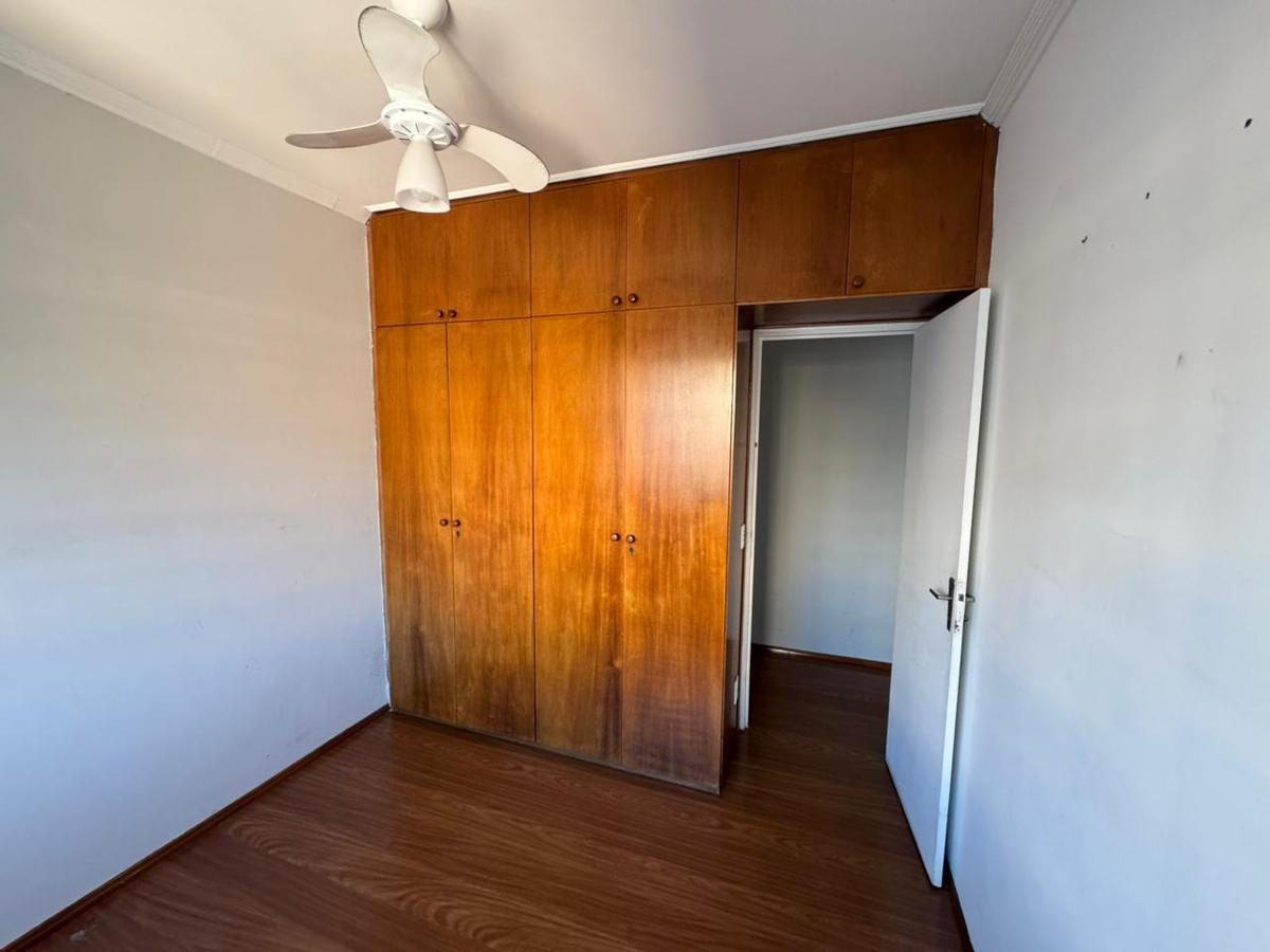Apartamento, Sagrada Família, 2 Quartos, 1 Vaga
