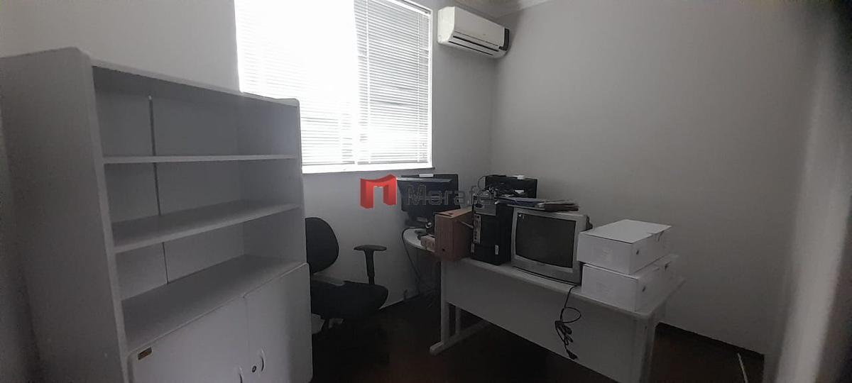 Casa, São Francisco, 4 Quartos, 4 Vagas, 1 Suíte