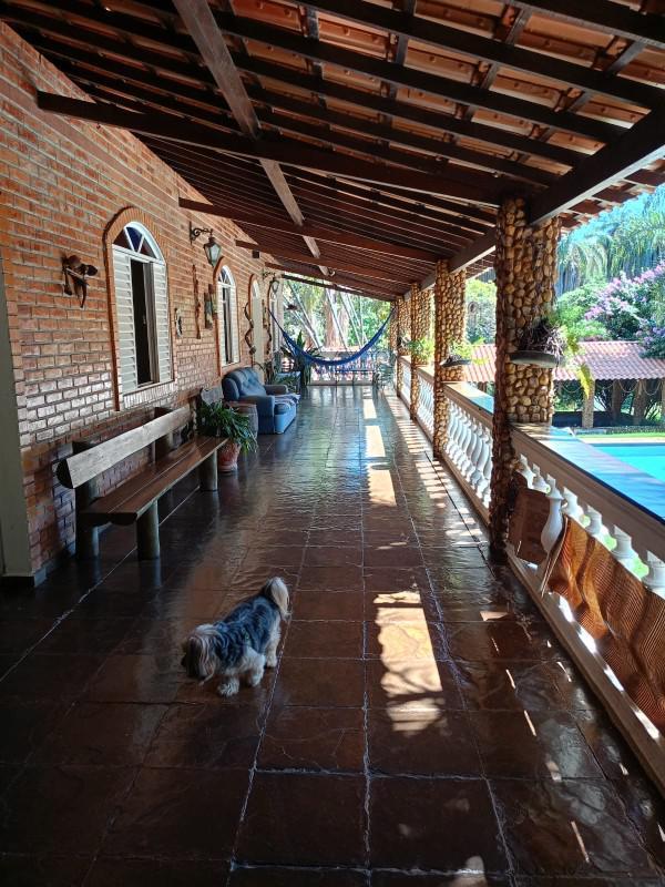 Fazenda, Ravena, 5 Quartos, 2 Vagas, 4 Suítes