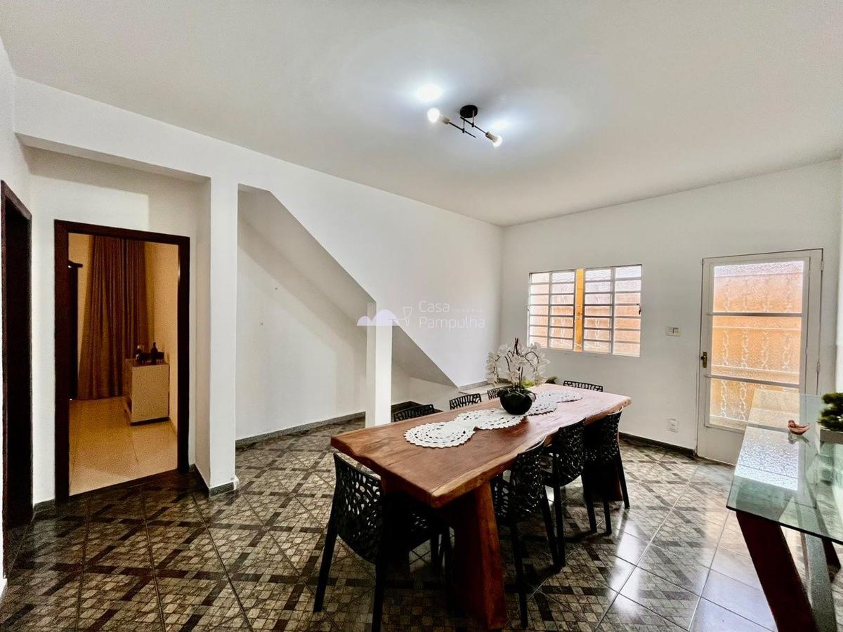 Casa, Planalto, 6 Quartos, 6 Vagas, 2 Suítes