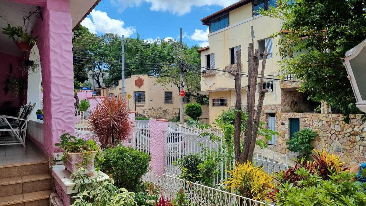 Casa, Sagrada Família, 5 Quartos, 4 Vagas, 3 Suítes