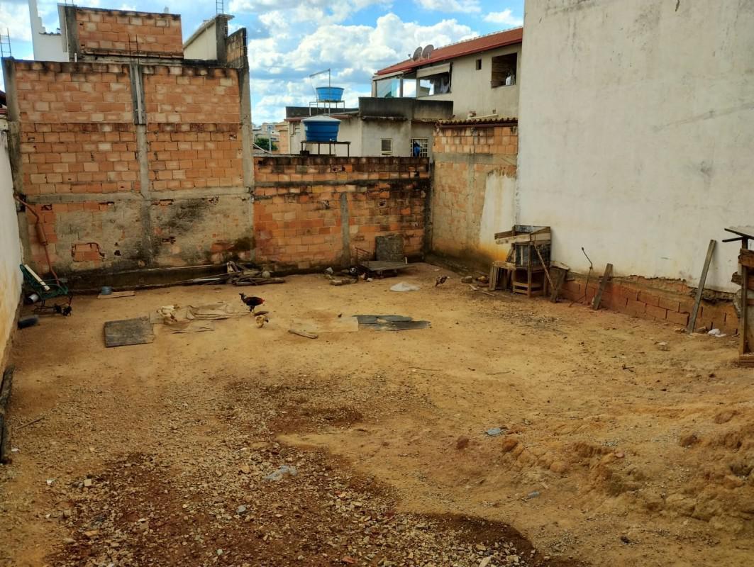 Lote, Oitis, 0 Quarto, 0 Vaga