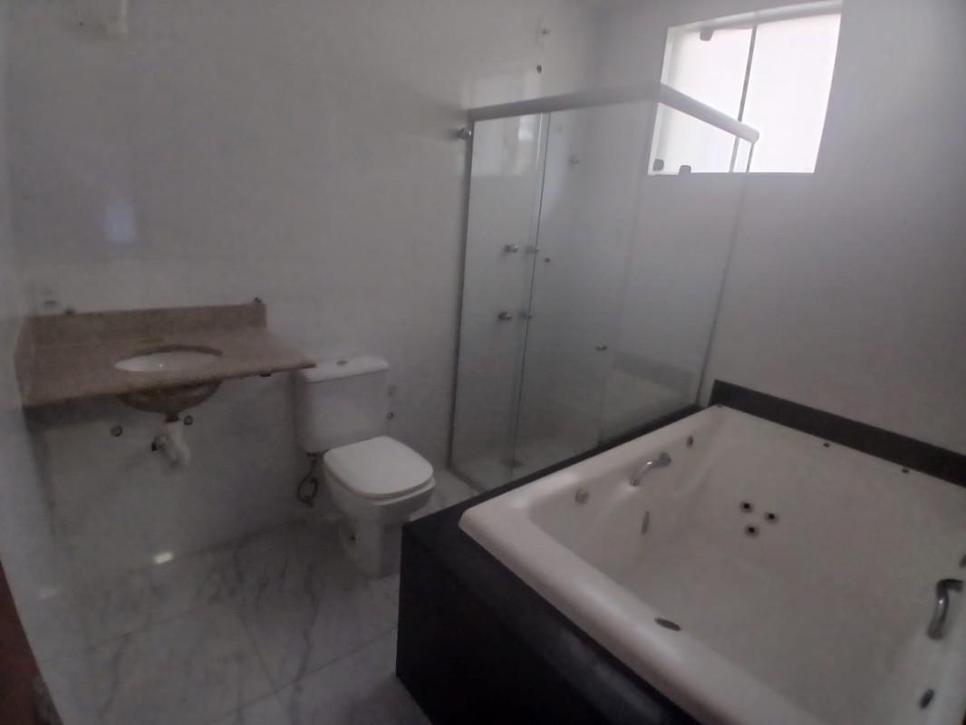 Casa, Heliópolis, 3 Quartos, 2 Vagas, 3 Suítes
