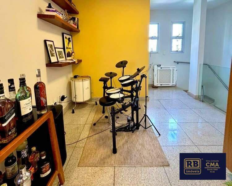 Cobertura, Funcionários, 4 Quartos, 4 Vagas, 2 Suítes