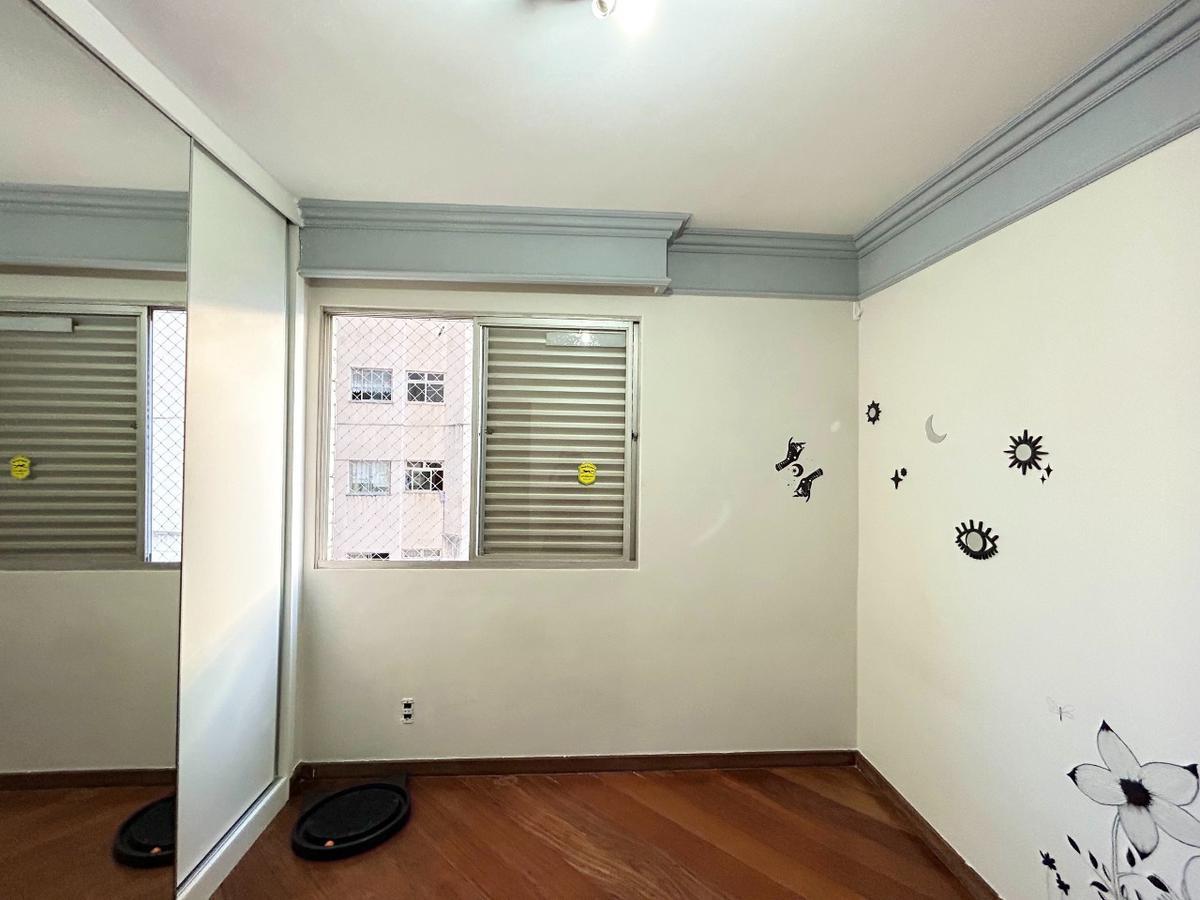 Apartamento, Sagrada Família, 4 Quartos, 2 Vagas, 1 Suíte