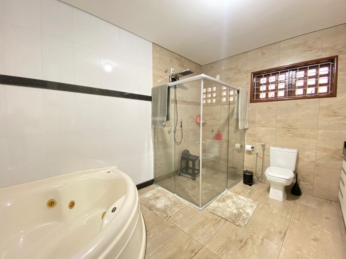 Casa, Castelo, 4 Quartos, 3 Vagas, 3 Suítes