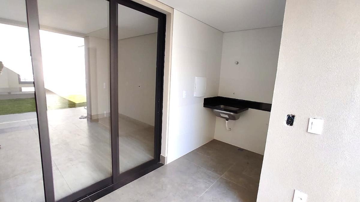 Casa, Jaraguá, 4 Quartos, 3 Vagas, 1 Suíte