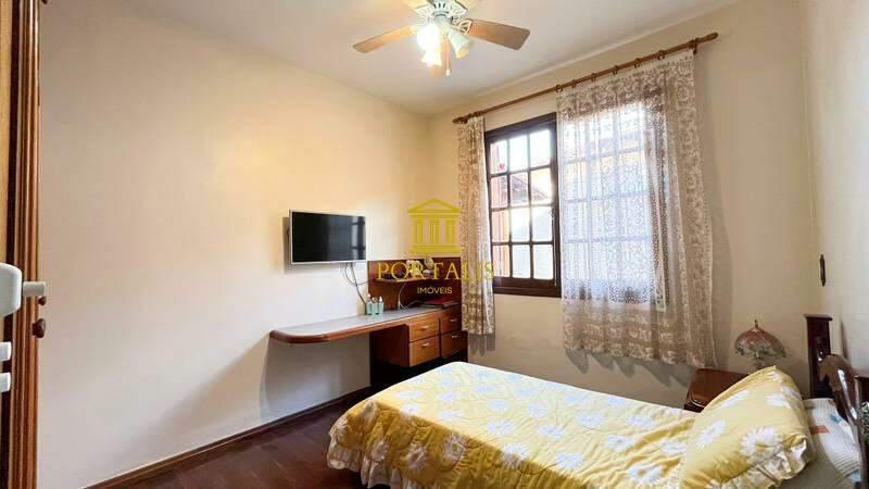 Casa, Luxemburgo, 5 Quartos, 4 Vagas, 2 Suítes