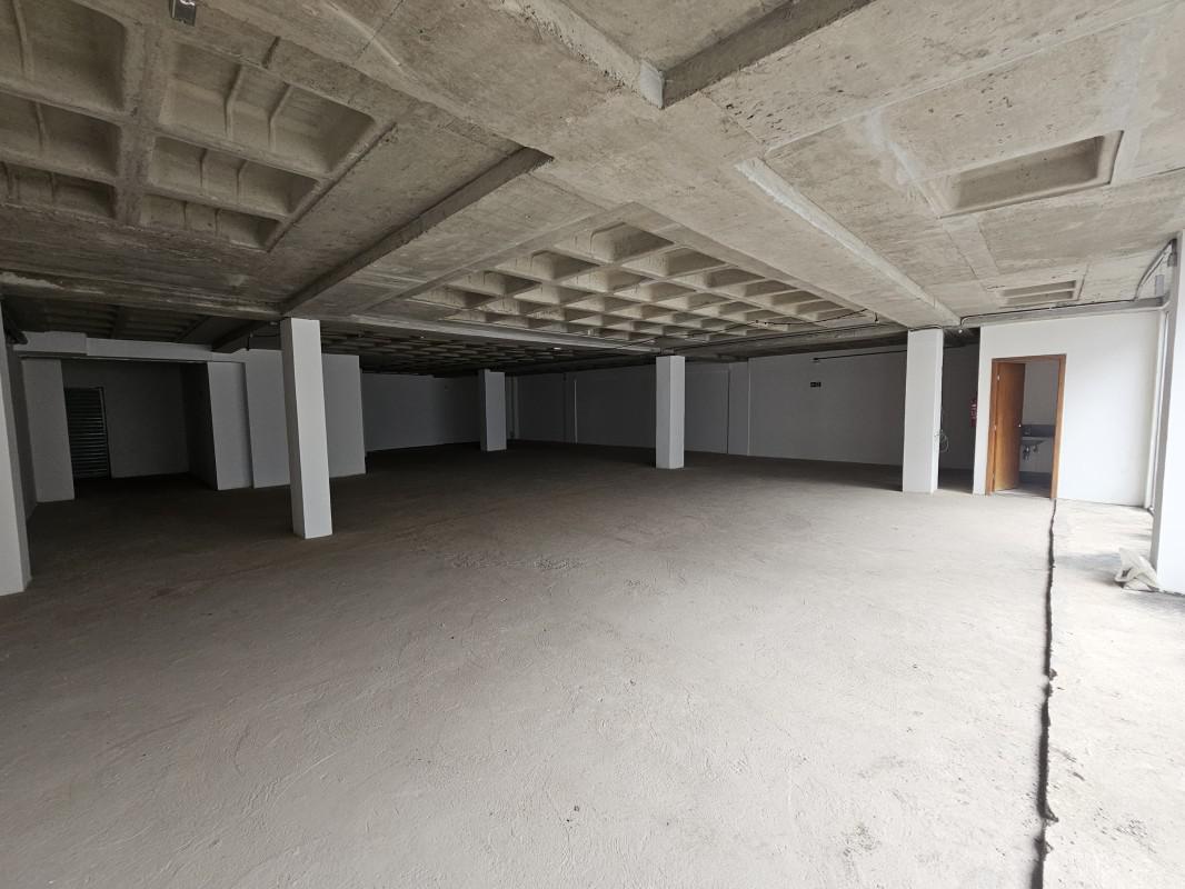 Andar, Savassi, 0 Quarto, 3 Vagas