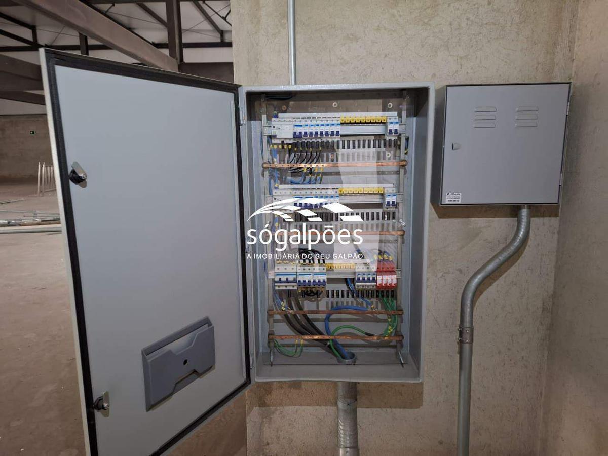 Loja, Centro (justinópolis), 31 Vagas